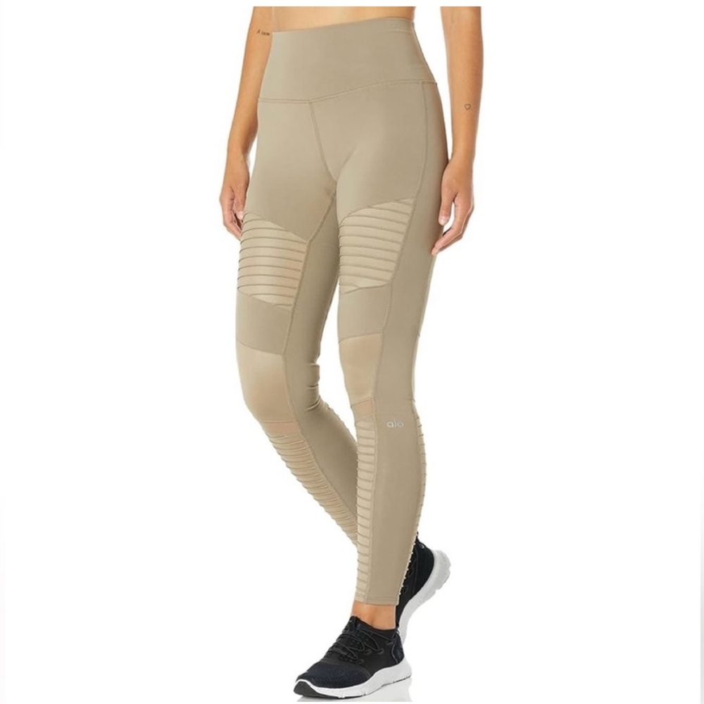 Alo Yoga High waisted moto leggings *never worn *
